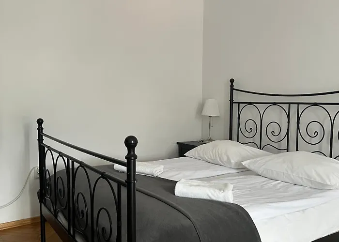 P&J Apartments Koletek
